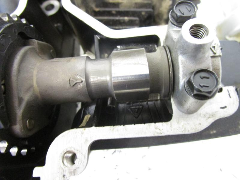 96 Suzuki GS 500 E Cylinder Head 11100-01D01 1988-1996